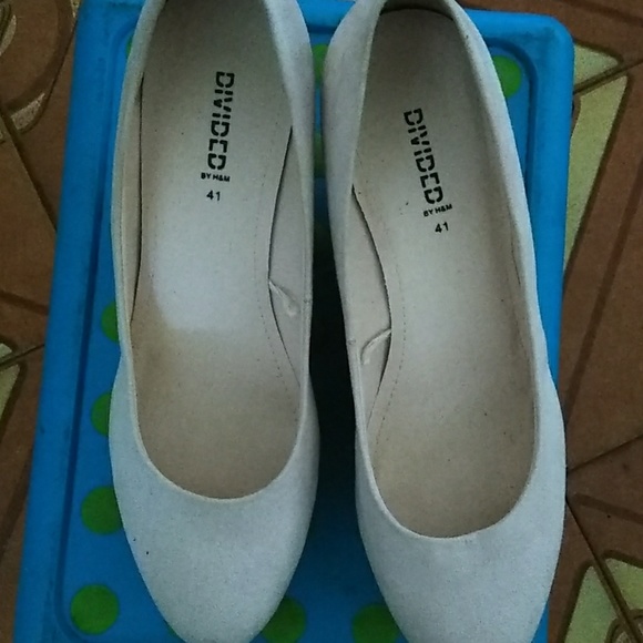 Shoes - Picture 1 of 2